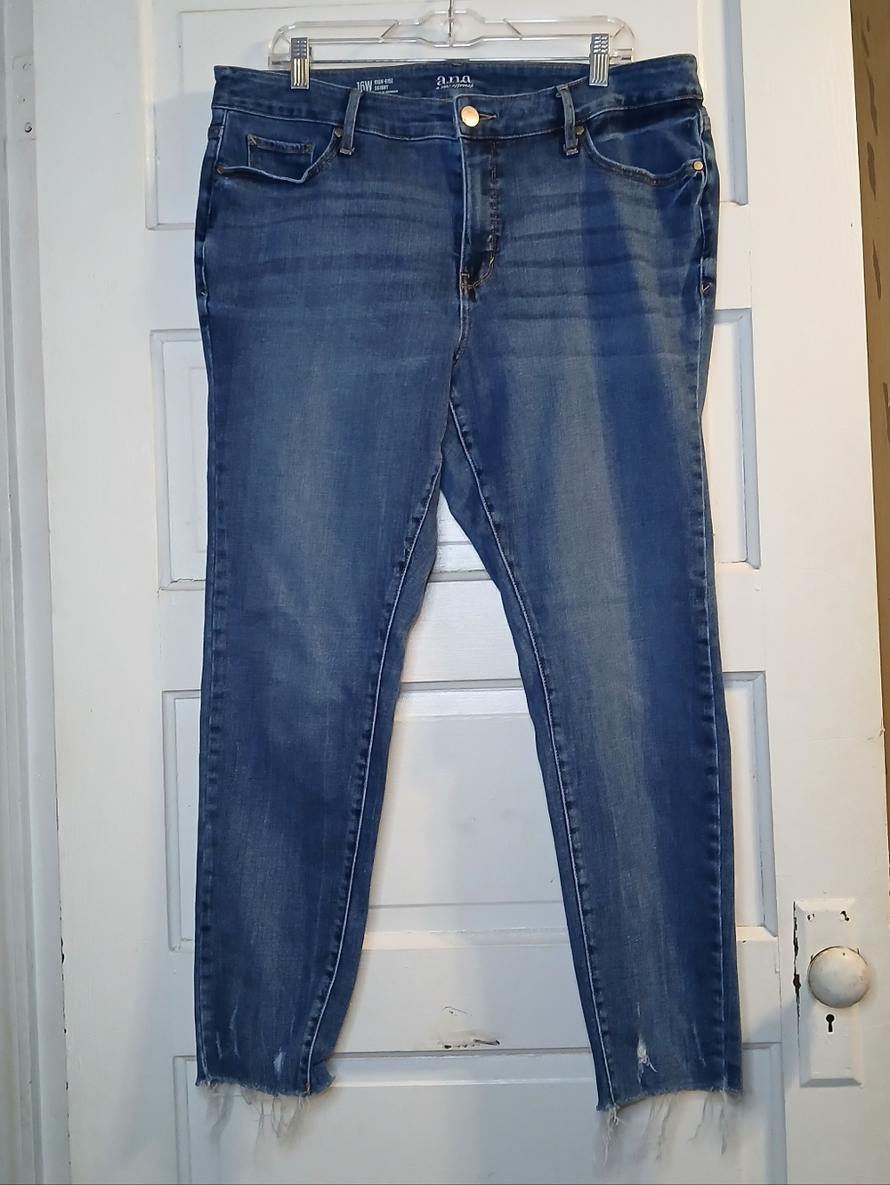 ANA Jeans Women 16W High Rise Skinny Stretch Raw Hem Blue Denim Plus Size 28x36
